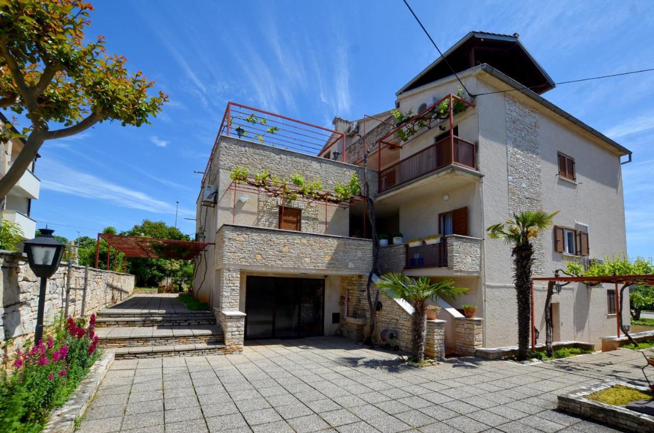 Galant Apartments Rovinj Exterior photo