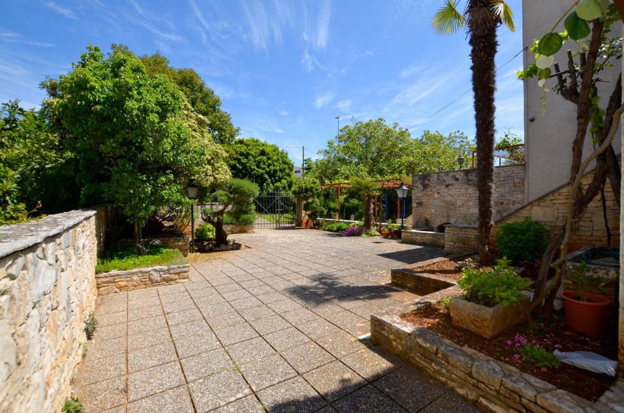 Galant Apartments Rovinj Exterior photo