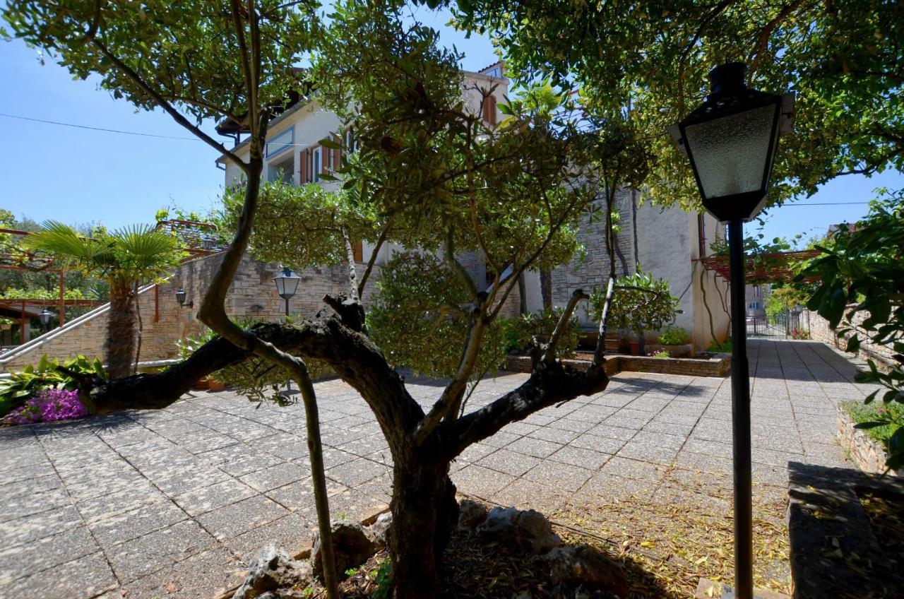 Galant Apartments Rovinj Exterior photo