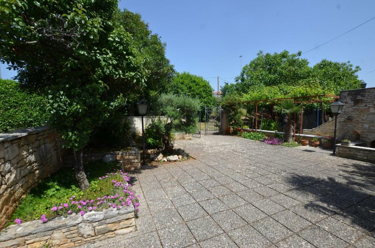 Galant Apartments Rovinj Exterior photo
